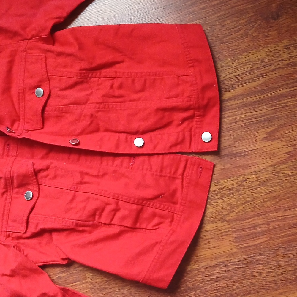 Cropped Red Denim Jacket - Picture 5 of 8
